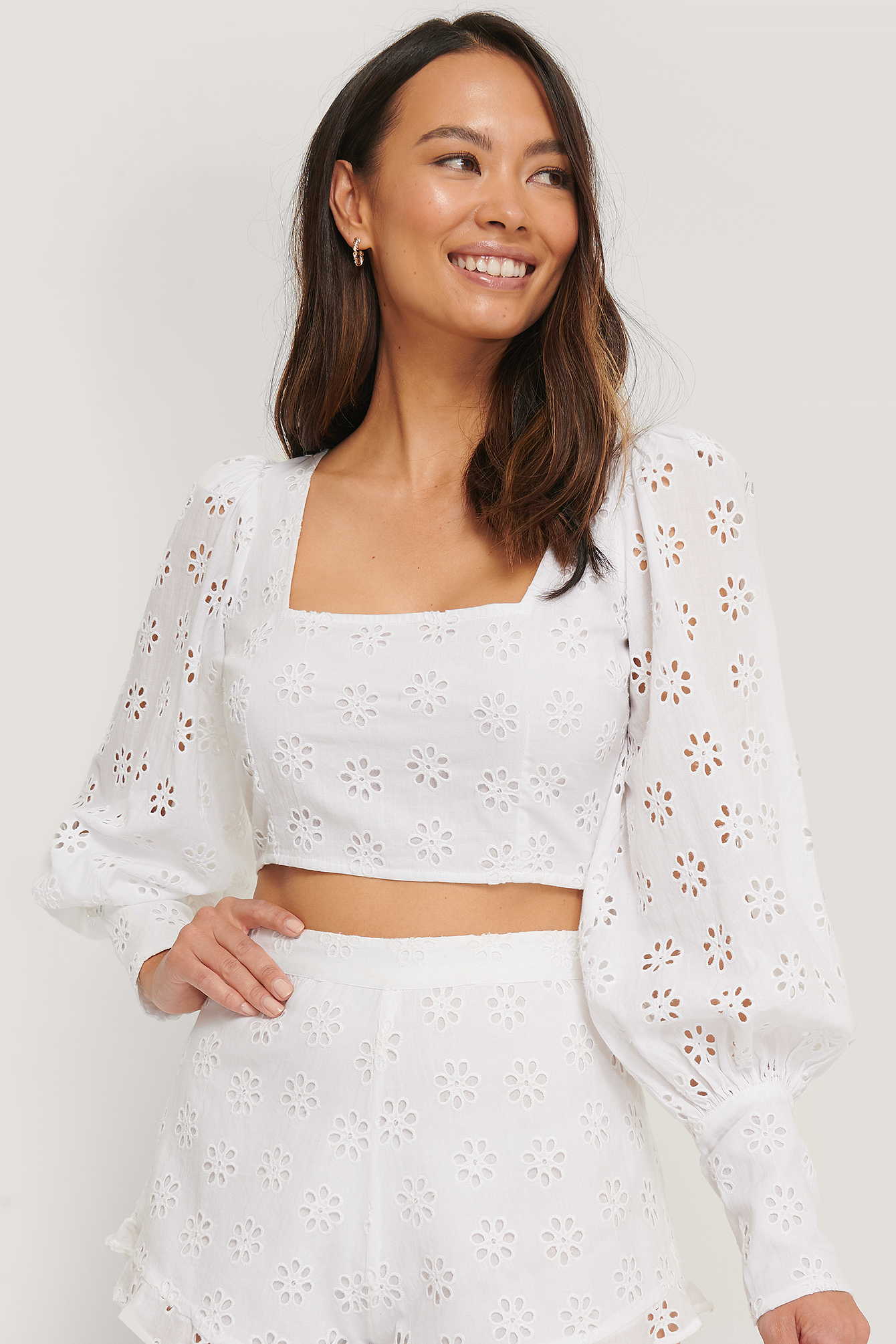 White Balloon Sleeve Cropped Top