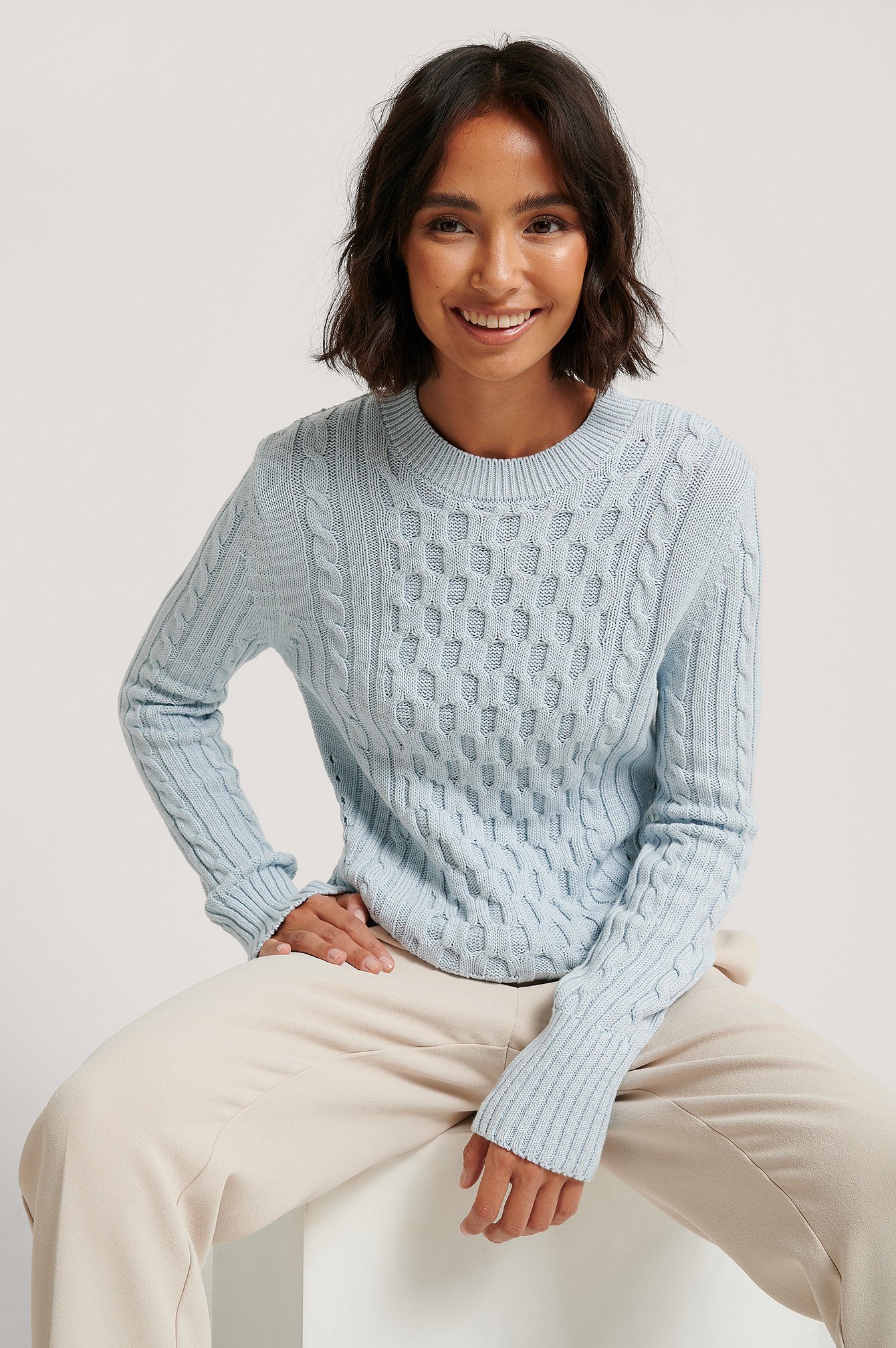 Light Blue Cable Knit Round Neck Sweater