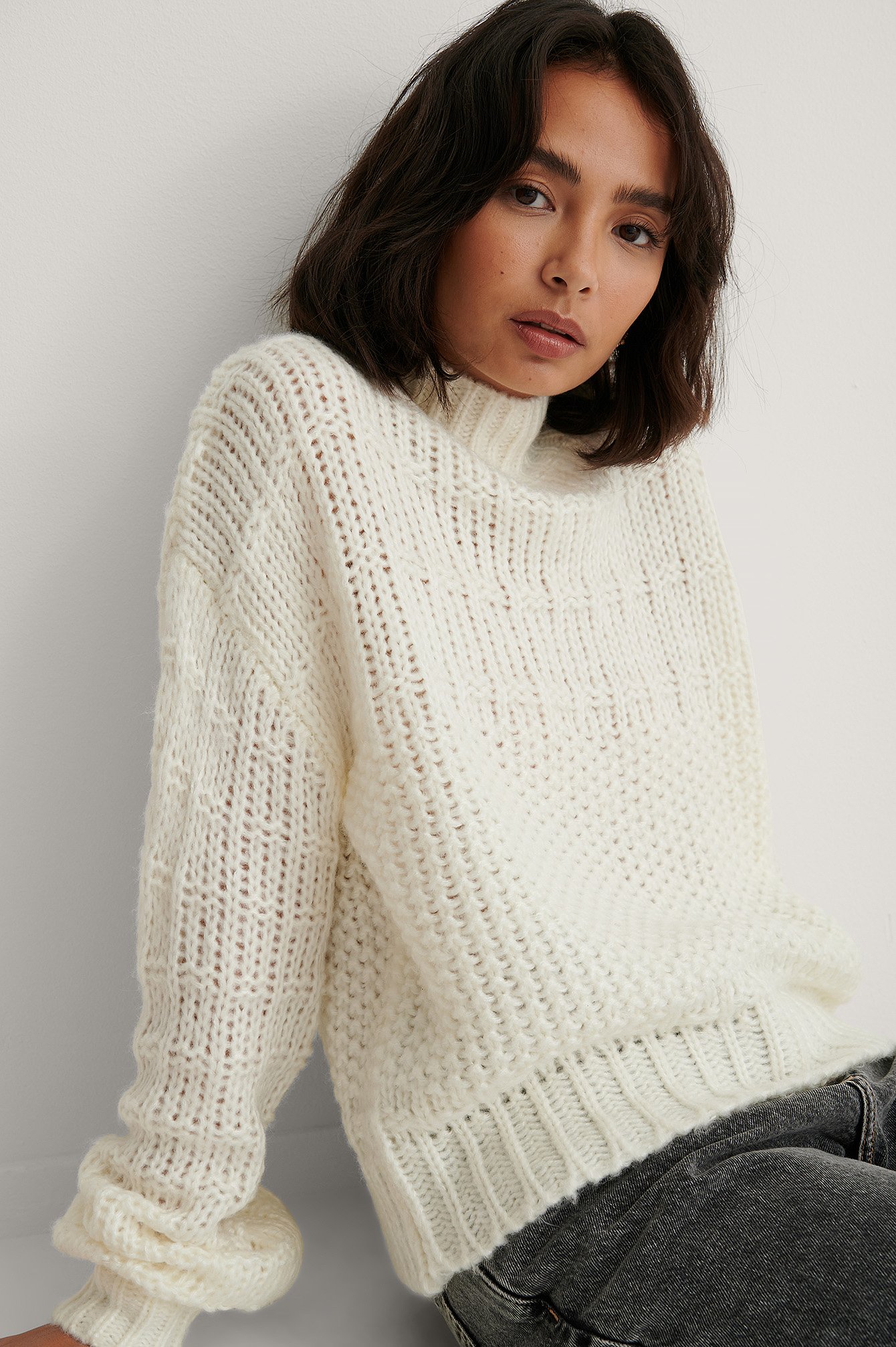 Offwhite Chunky Knitted Sweater