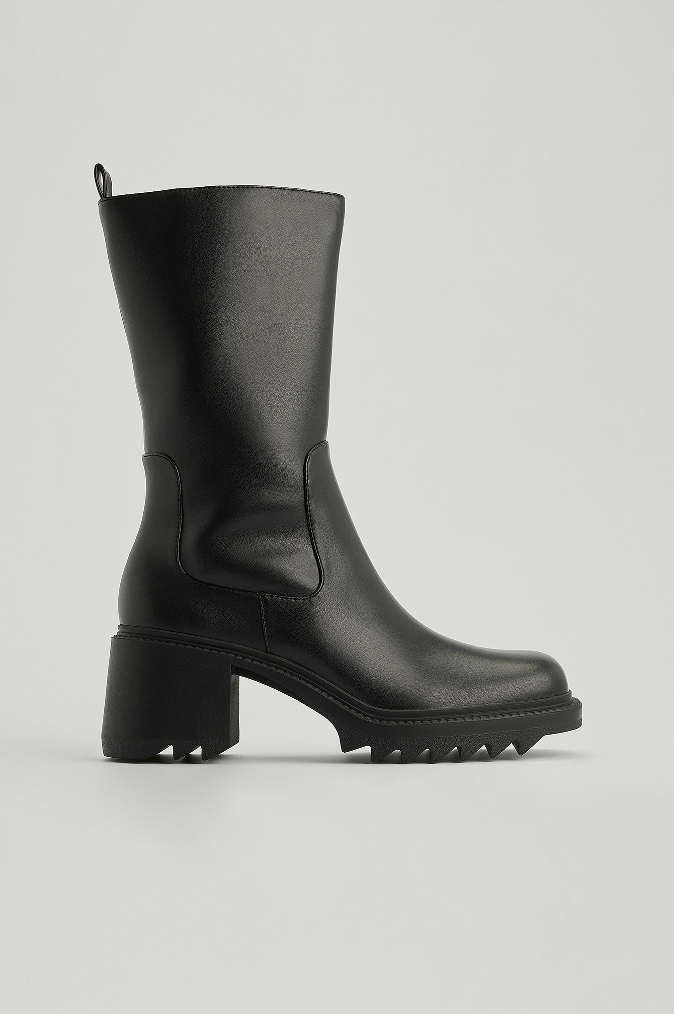 Black Heeled Profile Boots