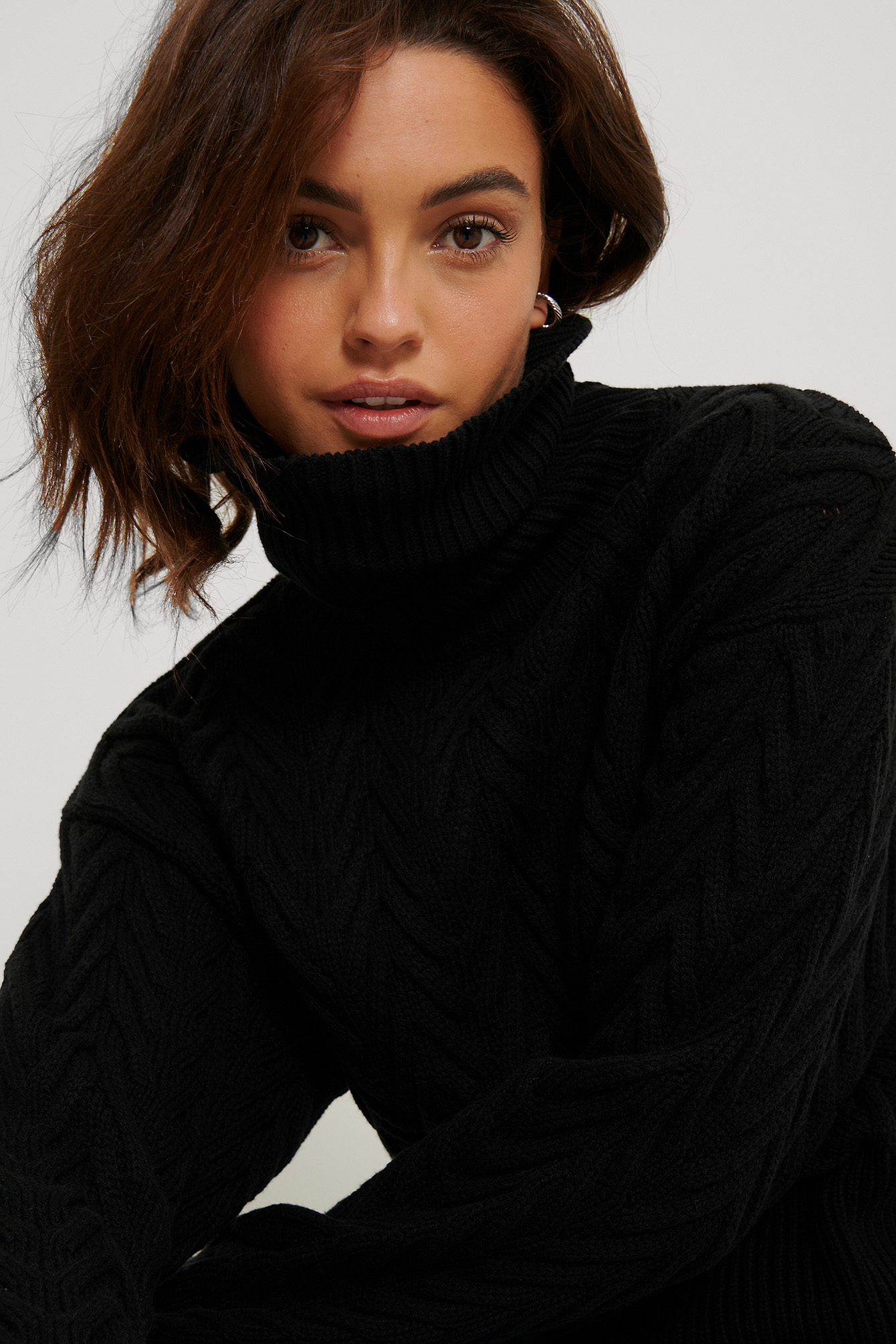 Black High Neck Pattern Knit Sweater