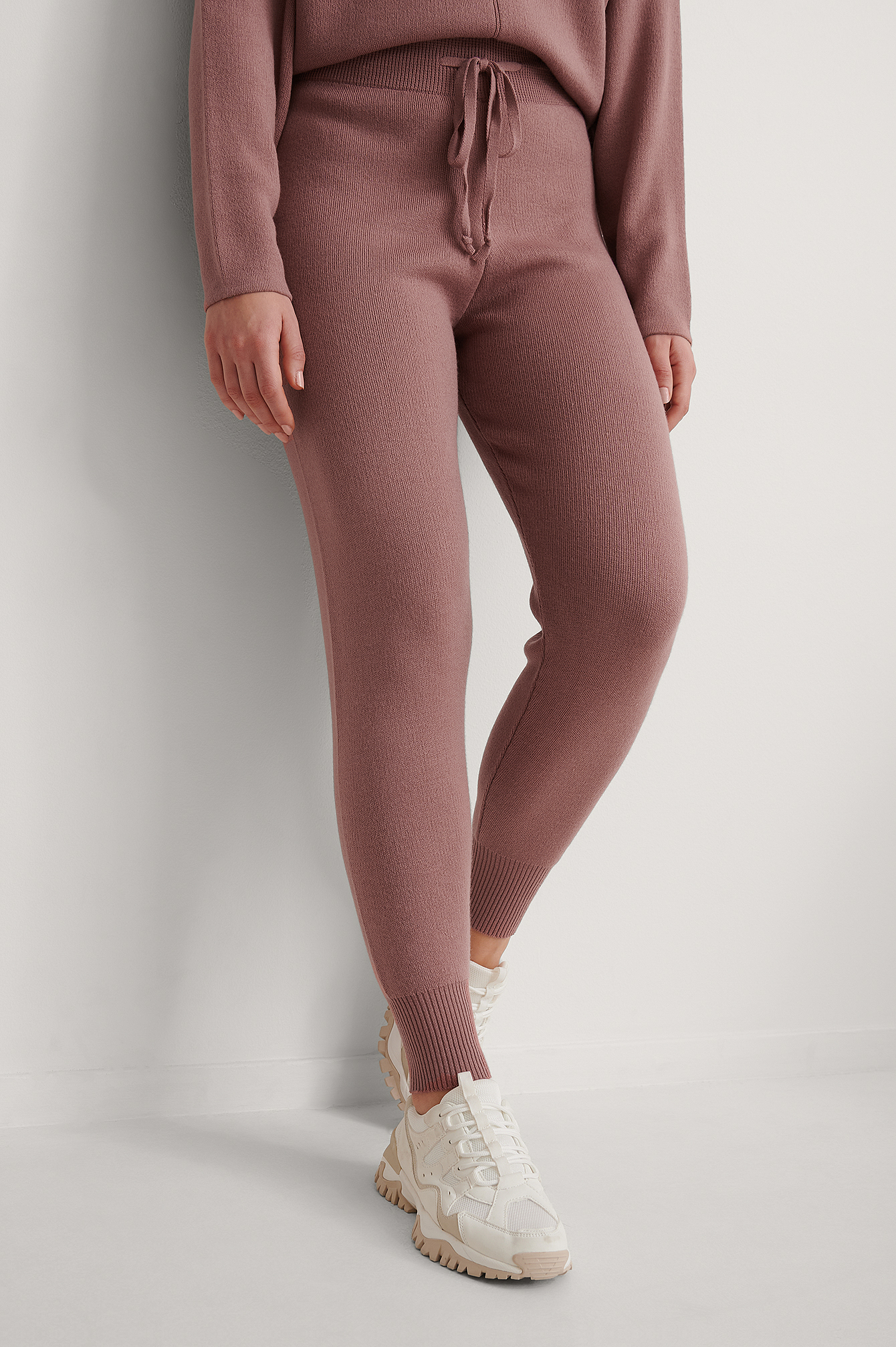 Dusty Dark Pink Knitted Trousers