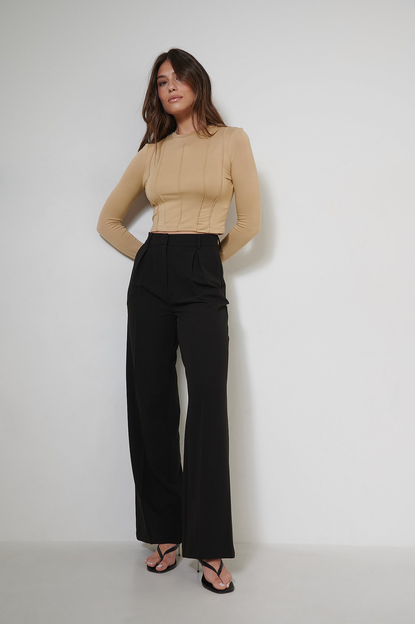 nomad Seam Detail Cropped Top