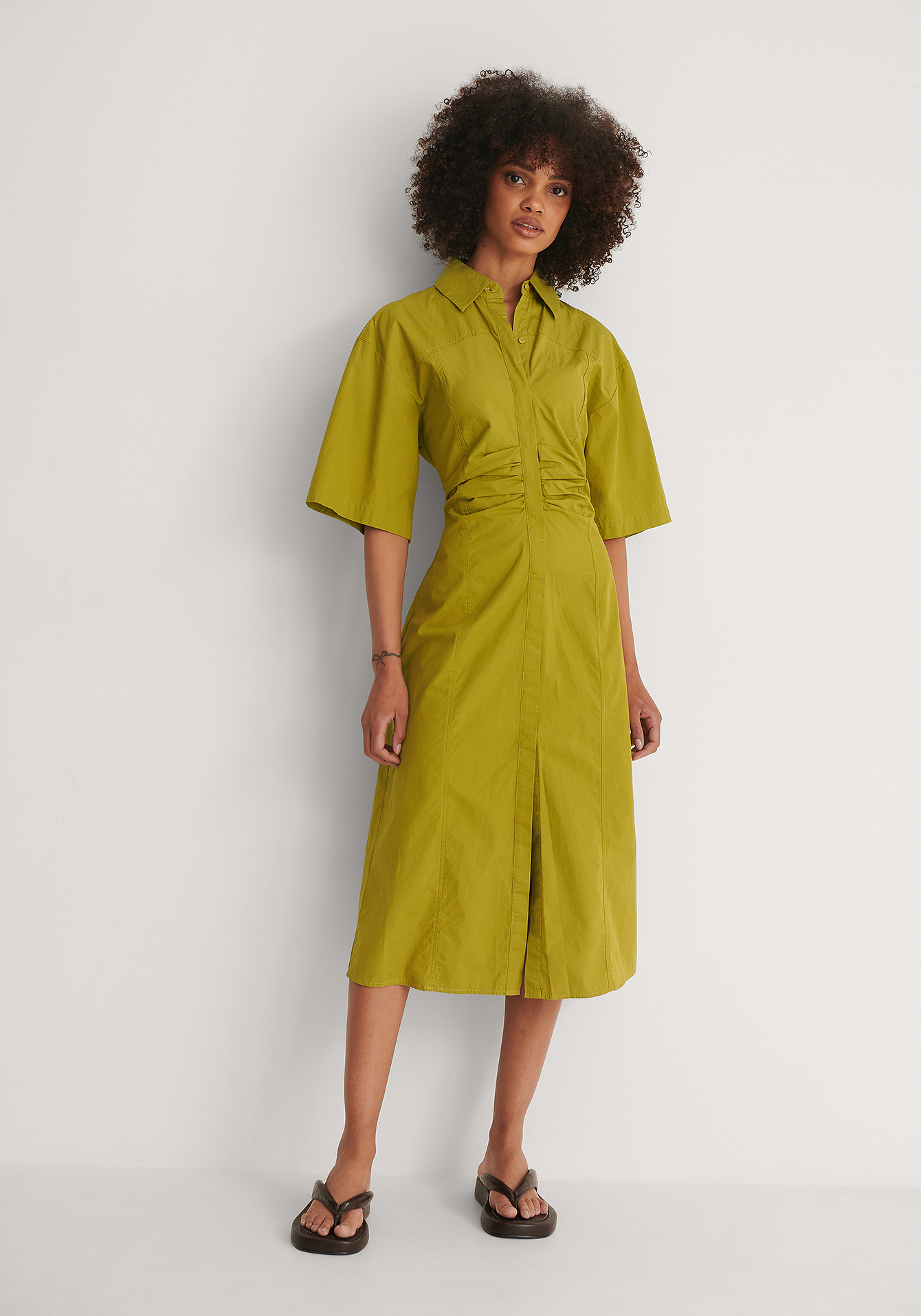Green Short Sleeve Gathered Midi Dress