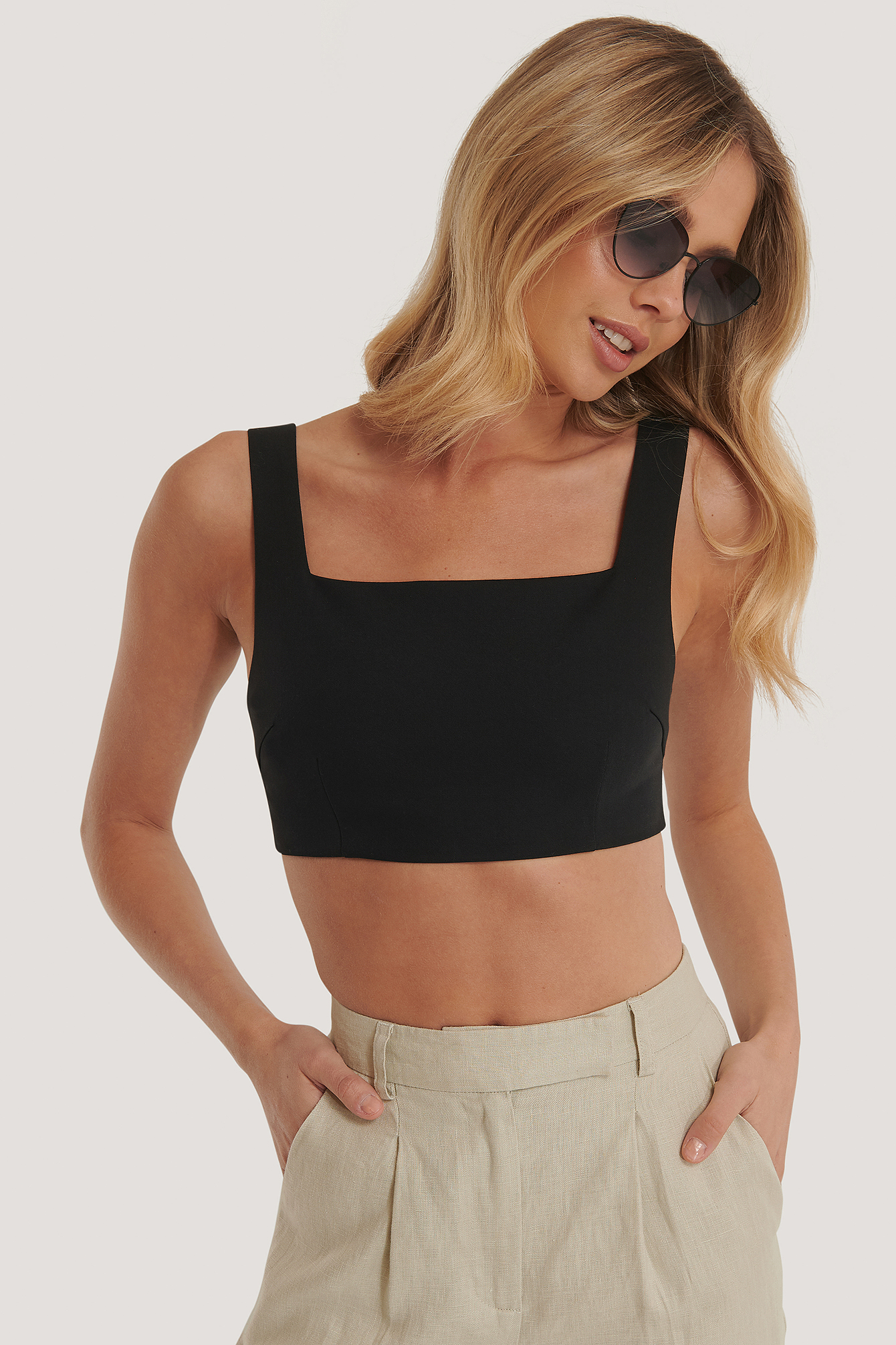 Black Tailored Cropped Top