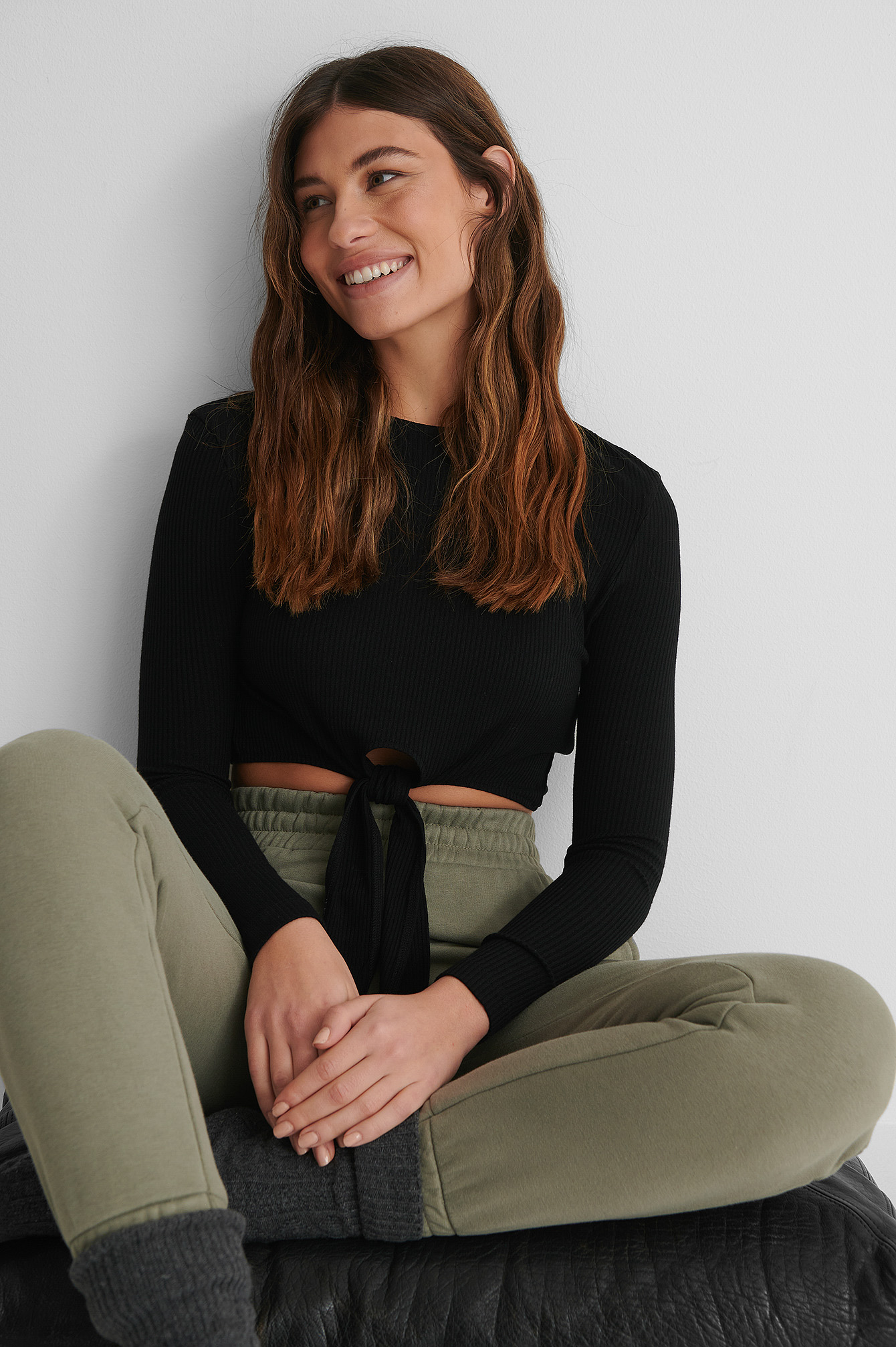 Ribbed Knot Detail Top with Sweatpants.