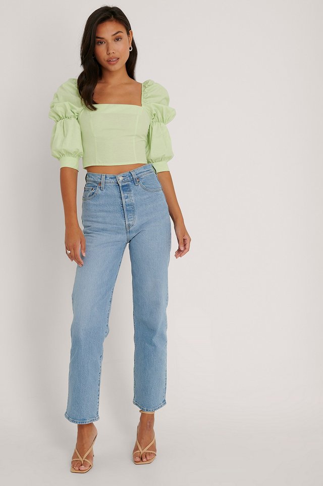 Yol Cropped Top Outfit.
