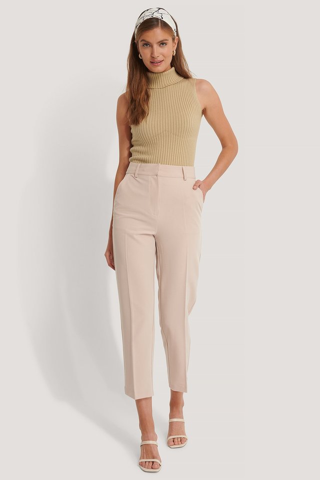 Cropped High Rise Suit Pants Outfit.