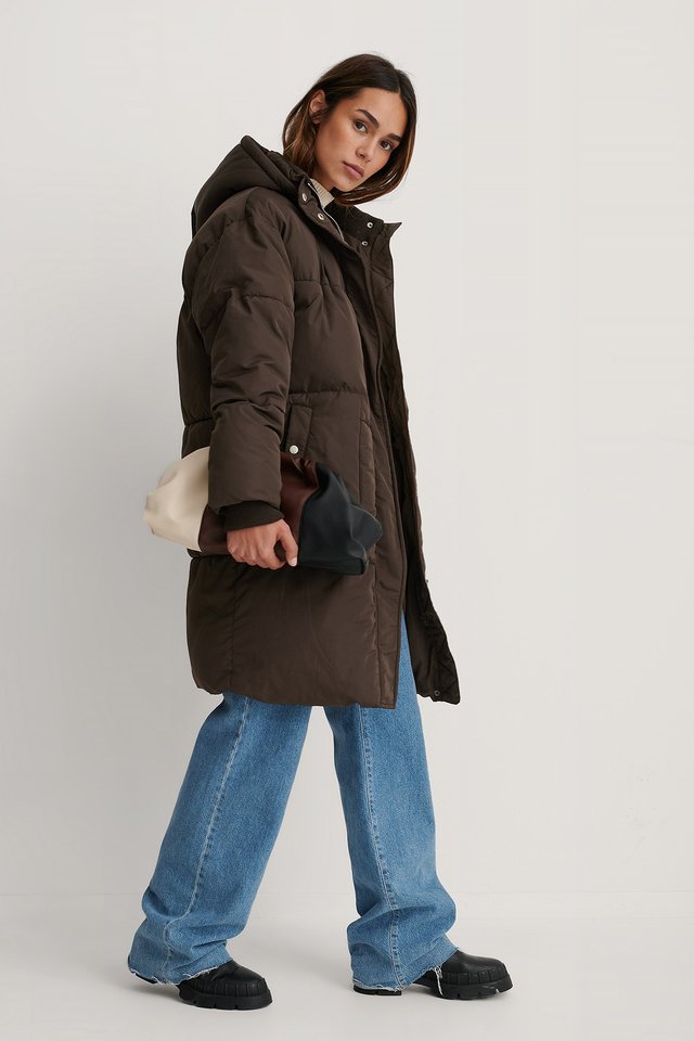 Kira Oversized Pad Jacket Brown Outfit.