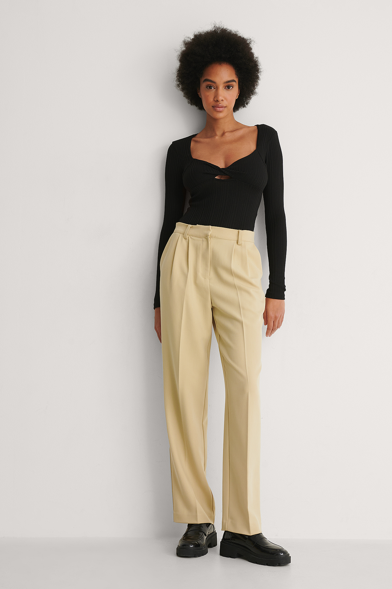 Black Ribbed Front Twist Top