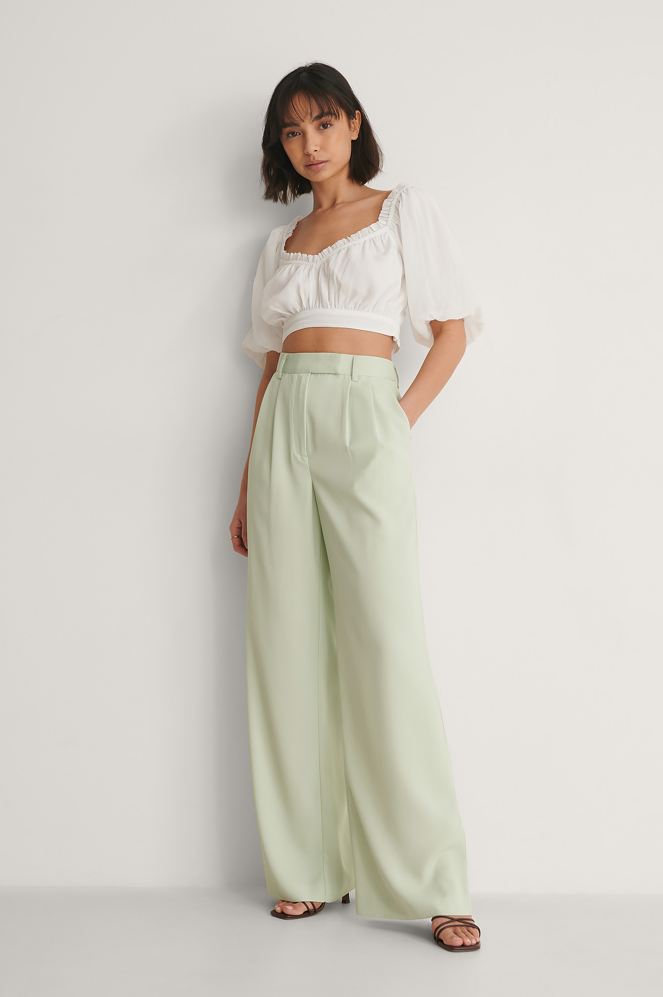Frill Detail Cropped Top Outfit