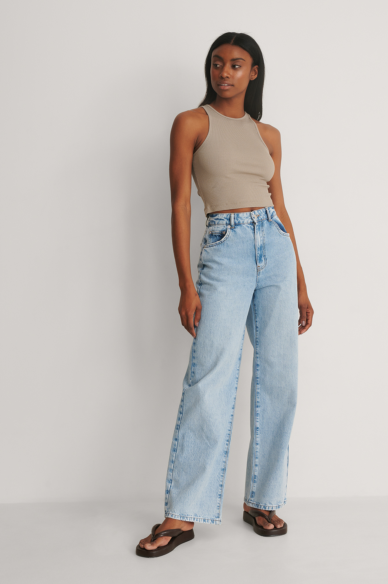 Back Cut Wide Leg High Waisted Jeans Outfit.