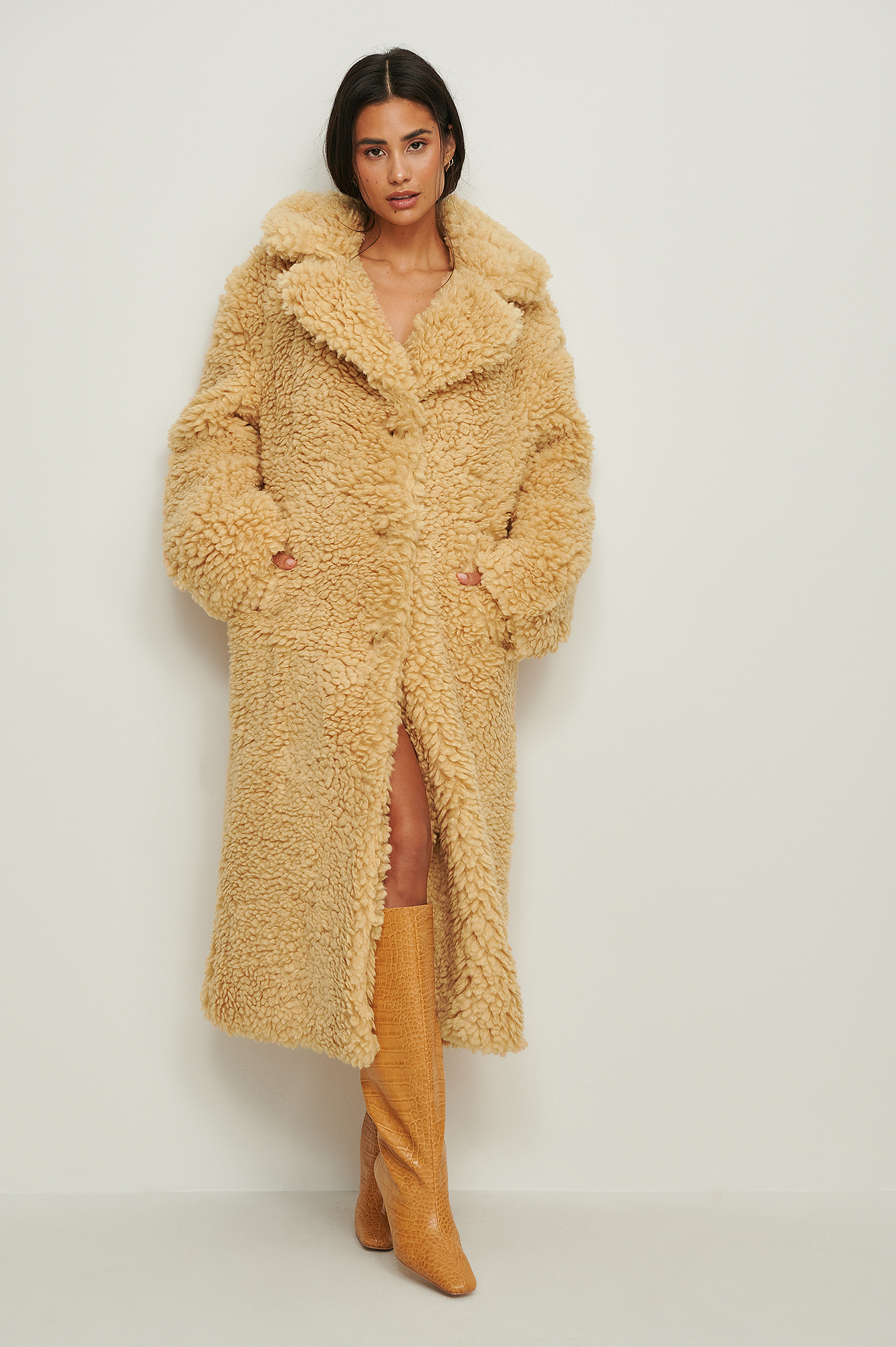 Fluffy Teddy Oversized Coat Outfit