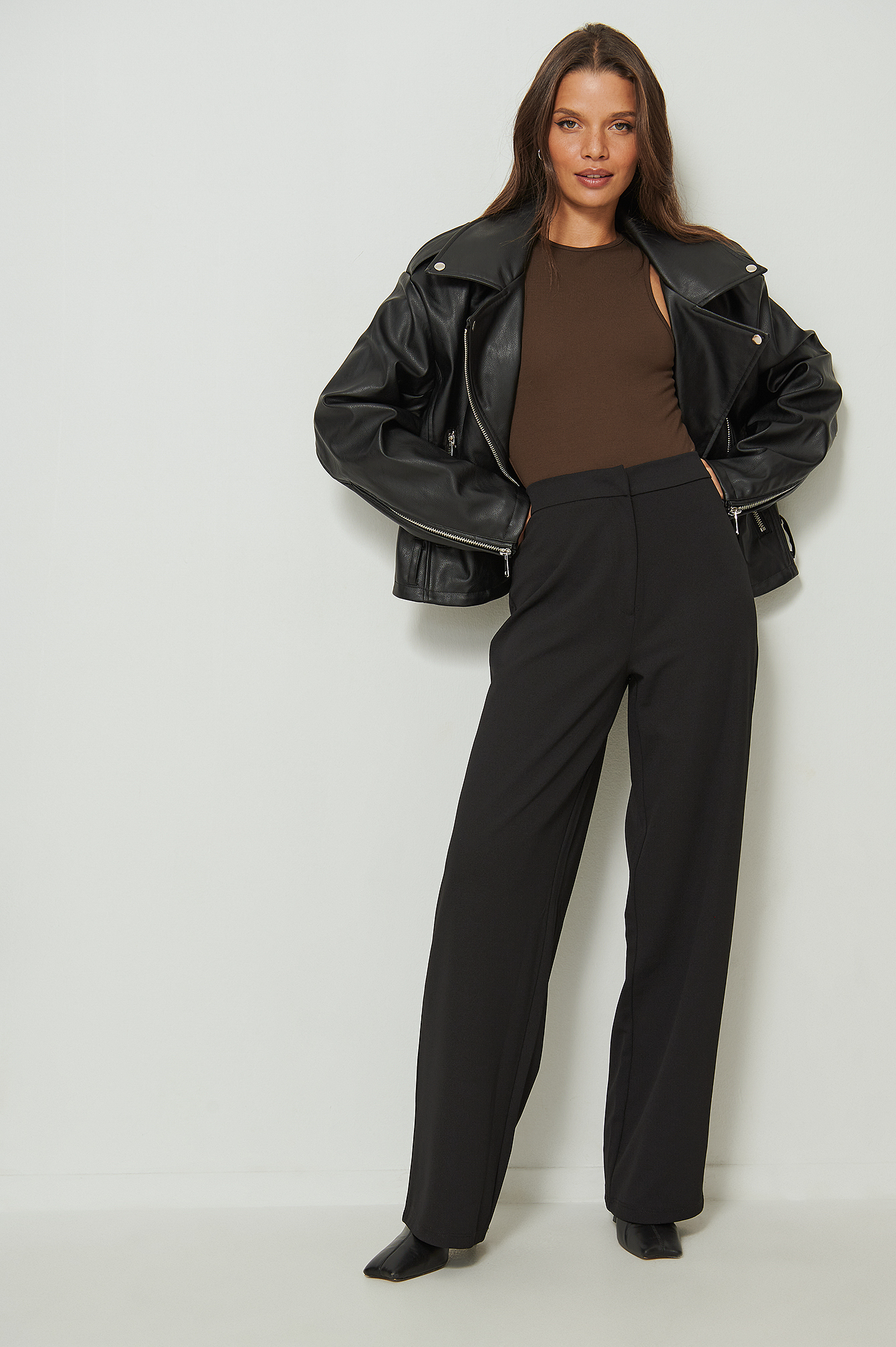 Tapered Jersey Suit Pants Outfit