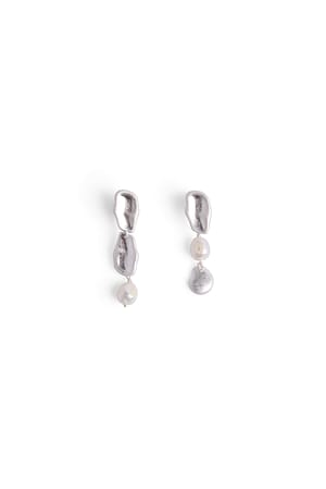 Silver Assymmetric Pearl Earrings