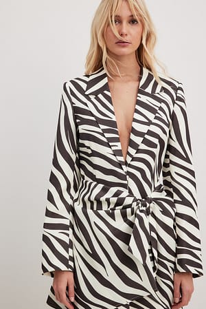 Brown Zebra Print Robe blazer à épaulettes
