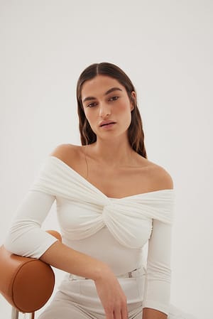Offwhite Off Shoulder Twisted Top