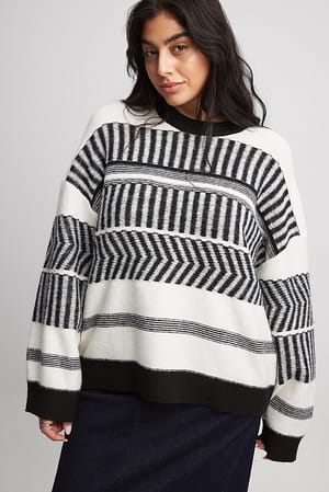 Black/Off White Oversized Knitted Sweater