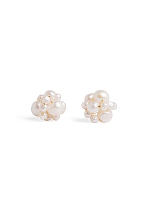 White Small Cluster Pearl Earrings