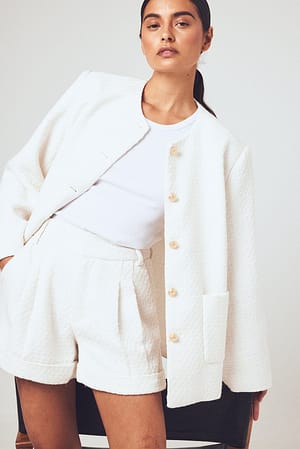White Short plissé en tweed à taille mi-haute