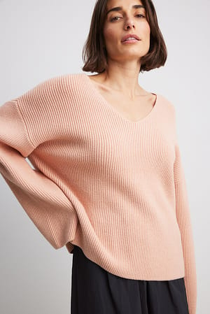 Dusty Pink V-neck Knitted Sweater